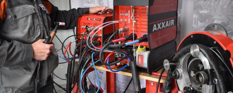 Switchbox AXXAIR : Use two welding heads with a single orbital power source