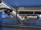 Intelligent robotic folding solution